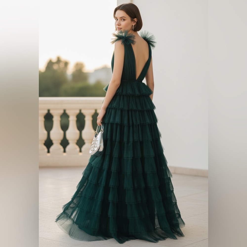 NWT SAU LEE Sabrina Tulle Ruffle Gown in Emerald Green Size 10 - Picture 3 of 16